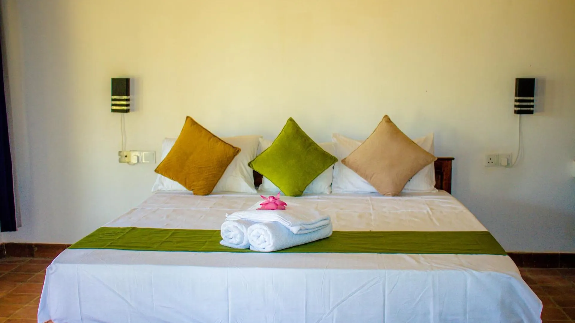 Hotel Tiara Elephant Lodge Habarana